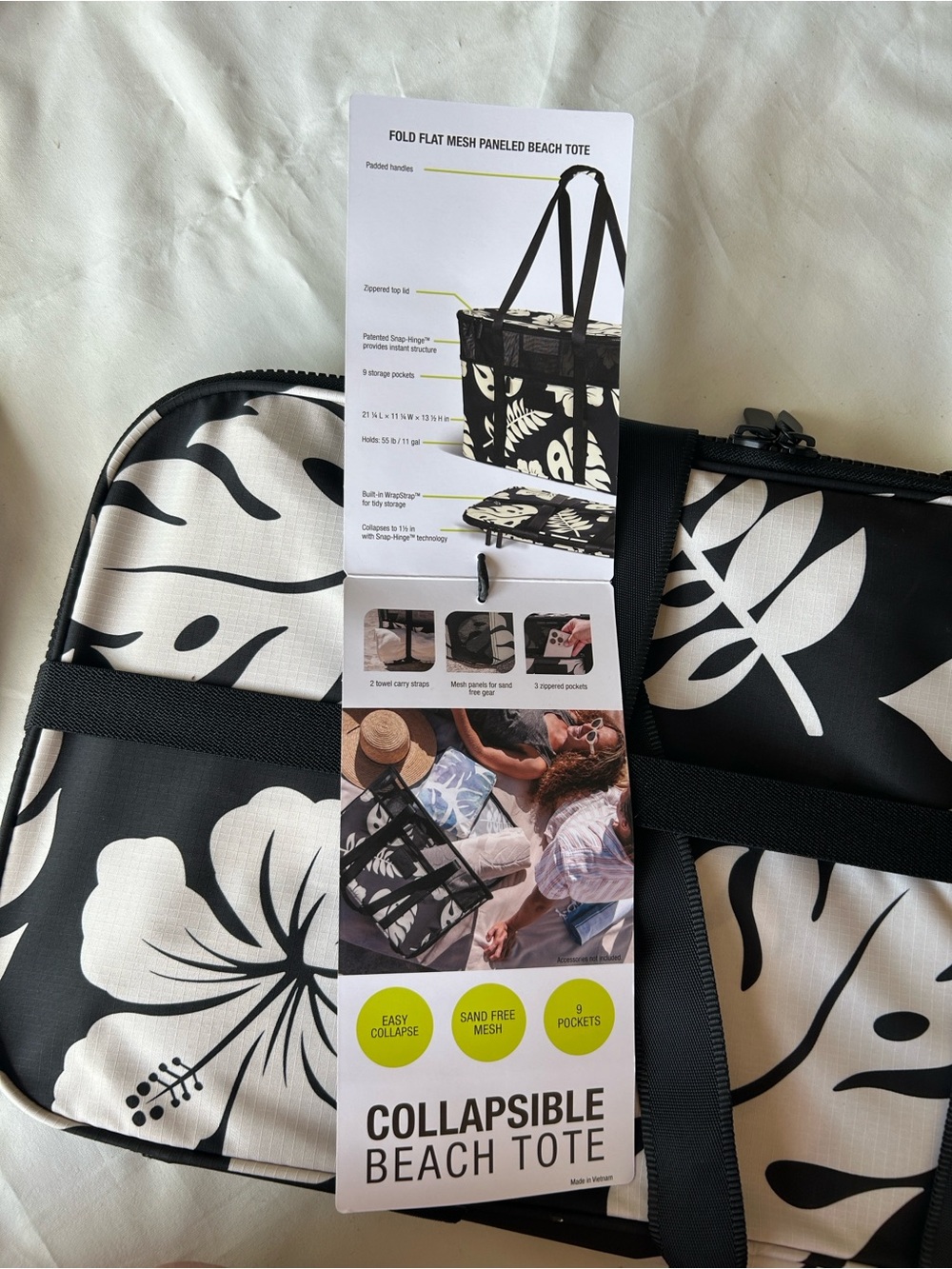 Aloha CleverMade Collapsible Beach Tote - Black & White Tropical Print - Picture 3 of 8